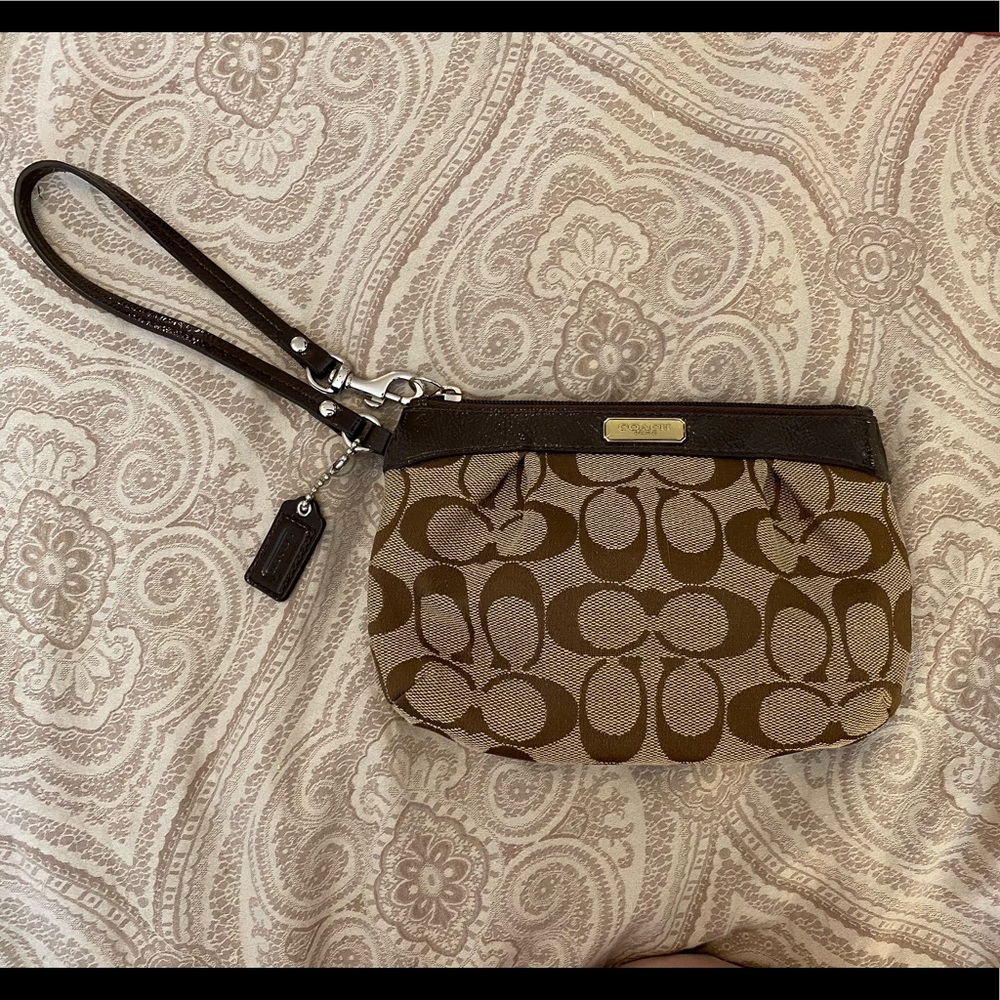 Coach wristlet like new